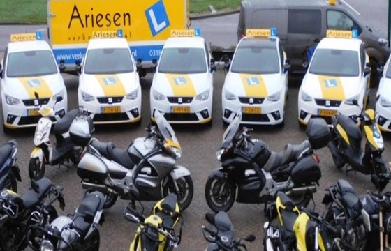 Lesauto's van Verkeersschool Ariesen