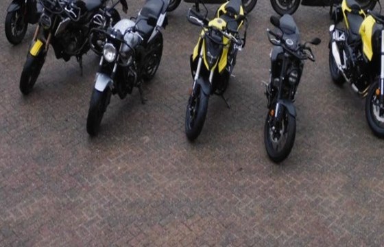 Motorrijlessen in Veenendaal bij Verkeersschool Ariesen